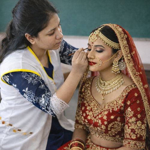 Beautician course in mumbai for girls