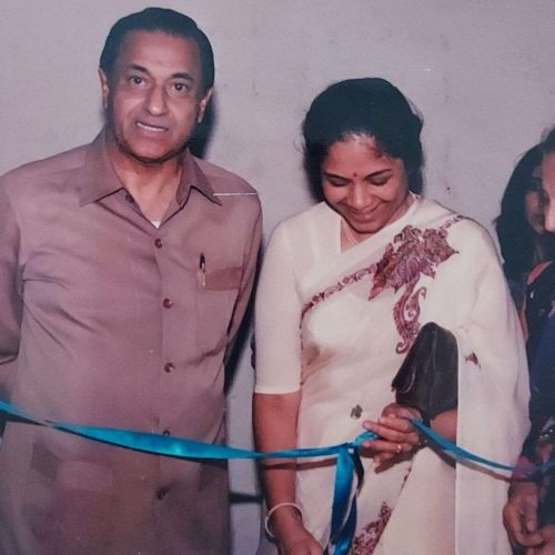 Mrs. Pratibha Pawar, wife of Chief Minister Mr. Sharad Pawar inaugrated the Exhibition, 1988