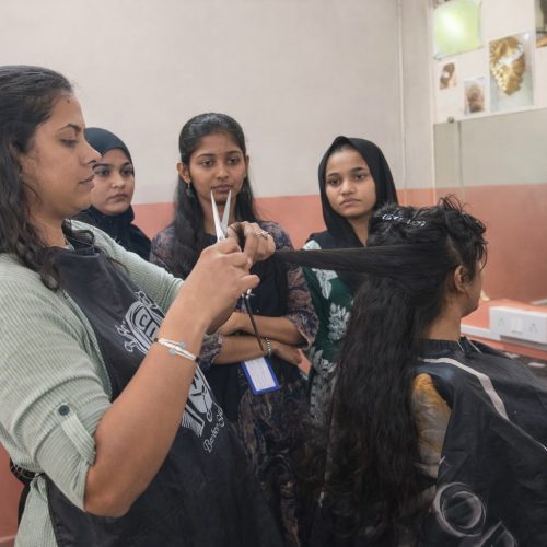 Beautician course in mumbai for girls