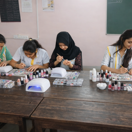 Beautician course in mumbai for girls